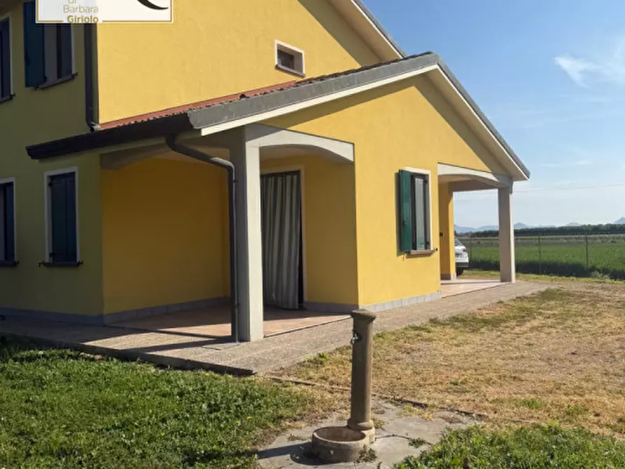Immagine 20 di Casa indipendente in vendita  a Urbana