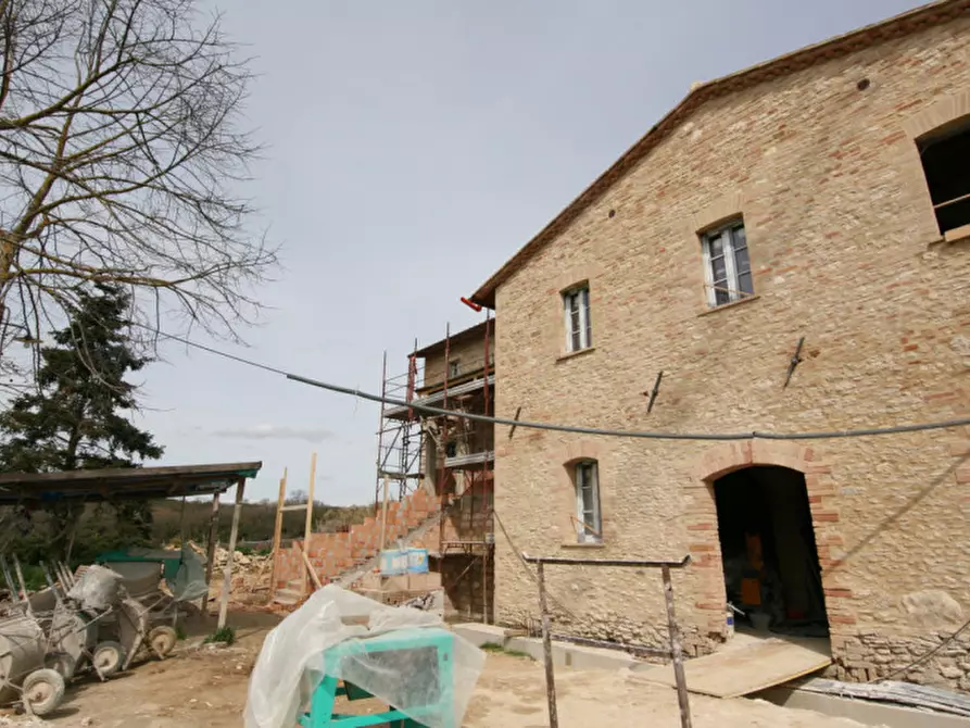 Immagine 9 di Rustico / casale in vendita  a Marsciano