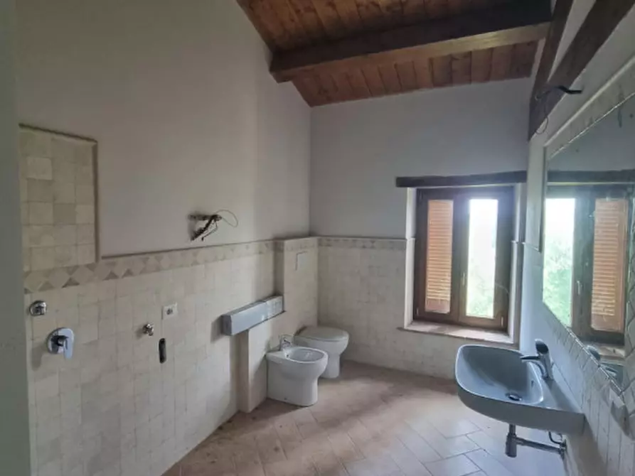 Immagine 31 di Rustico / casale in vendita  a Marsciano