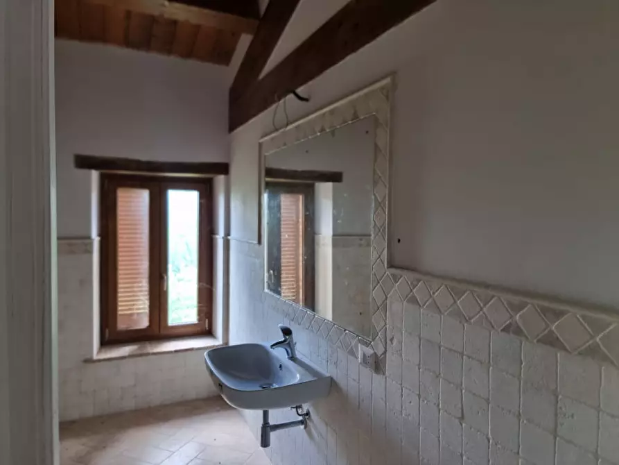 Immagine 36 di Rustico / casale in vendita  a Marsciano