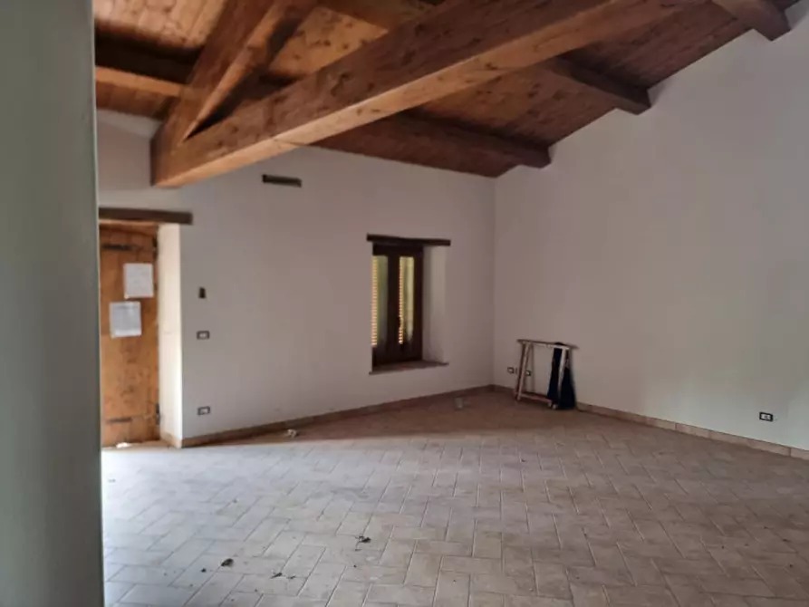 Immagine 39 di Rustico / casale in vendita  a Marsciano