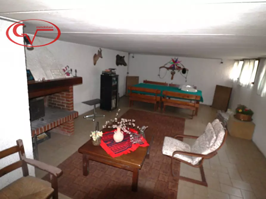 Immagine 5 di Villa in vendita  in Figline Valdarno a Figline E Incisa Valdarno