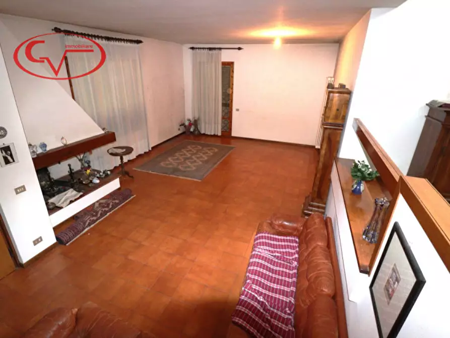 Immagine 8 di Villa in vendita  in Figline Valdarno a Figline E Incisa Valdarno
