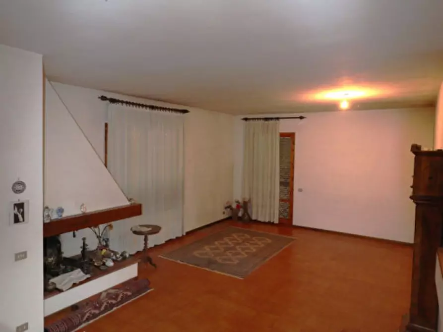 Immagine 9 di Villa in vendita  in Figline Valdarno a Figline E Incisa Valdarno