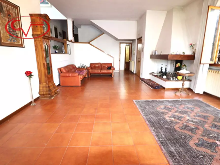 Immagine 12 di Villa in vendita  in Figline Valdarno a Figline E Incisa Valdarno