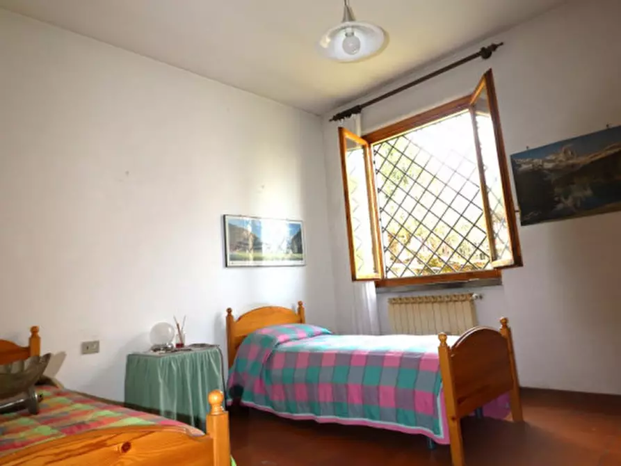 Immagine 24 di Villa in vendita  in Figline Valdarno a Figline E Incisa Valdarno