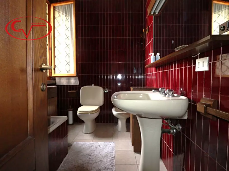 Immagine 32 di Villa in vendita  in Figline Valdarno a Figline E Incisa Valdarno