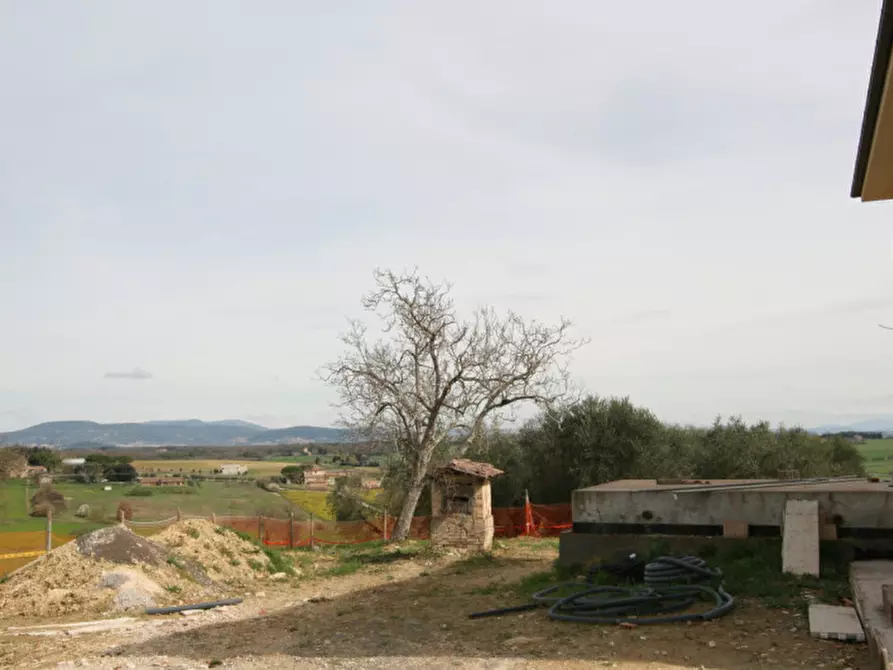 Immagine 39 di Rustico / casale in vendita  a Marsciano