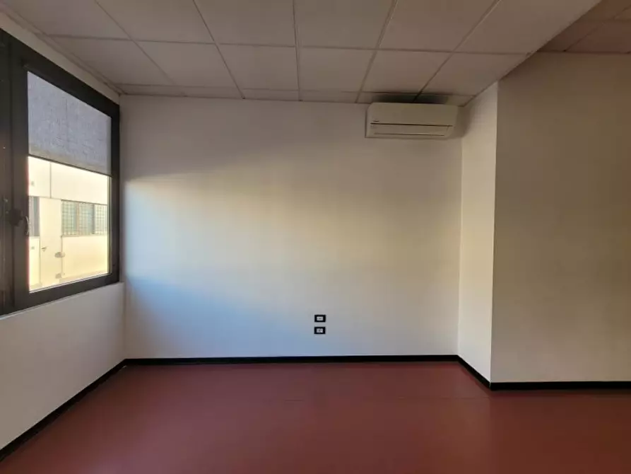 Immagine 2 di Ufficio in affitto  in via vicenza a Camisano Vicentino