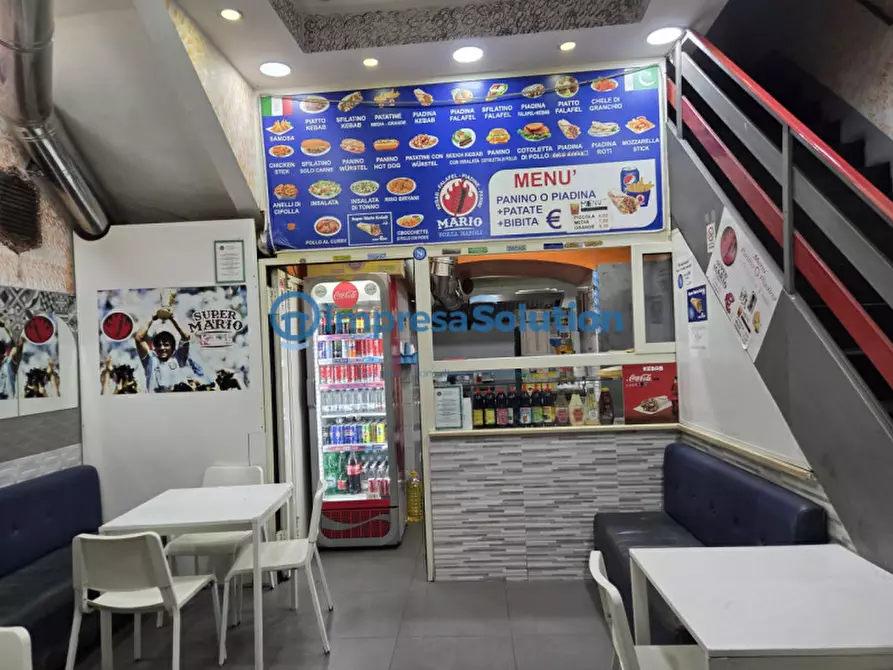 Immagine 7 di Negozio in vendita  in Via San Sebastiano a Napoli