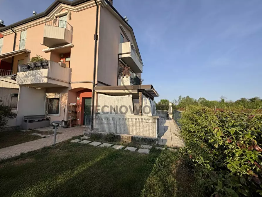 Immagine 3 di Appartamento in vendita  in Via Pietro Ferraro, 38 a Dueville