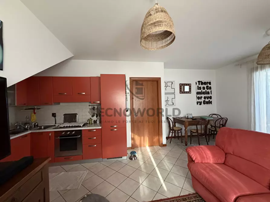 Immagine 4 di Appartamento in vendita  in Via Pietro Ferraro, 38 a Dueville