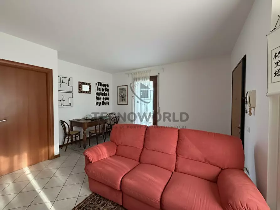 Immagine 5 di Appartamento in vendita  in Via Pietro Ferraro, 38 a Dueville