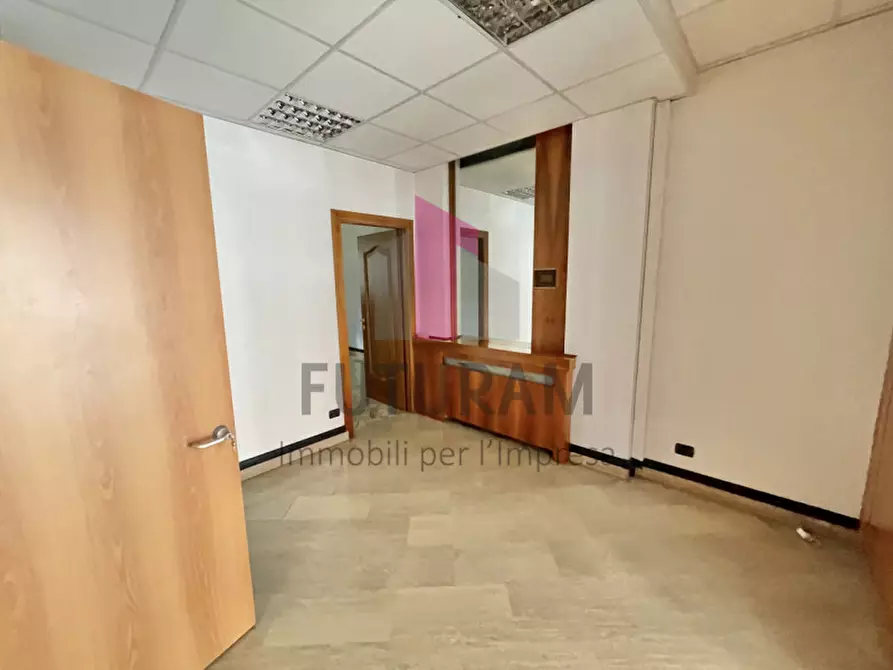 Immagine 8 di Ufficio in affitto  a Vicenza