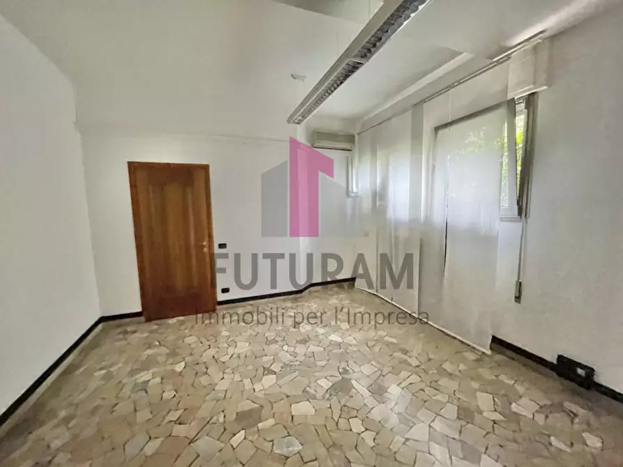 Immagine 22 di Ufficio in affitto  a Vicenza