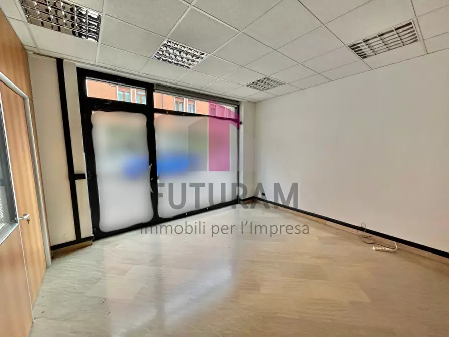 Immagine 28 di Ufficio in affitto  a Vicenza