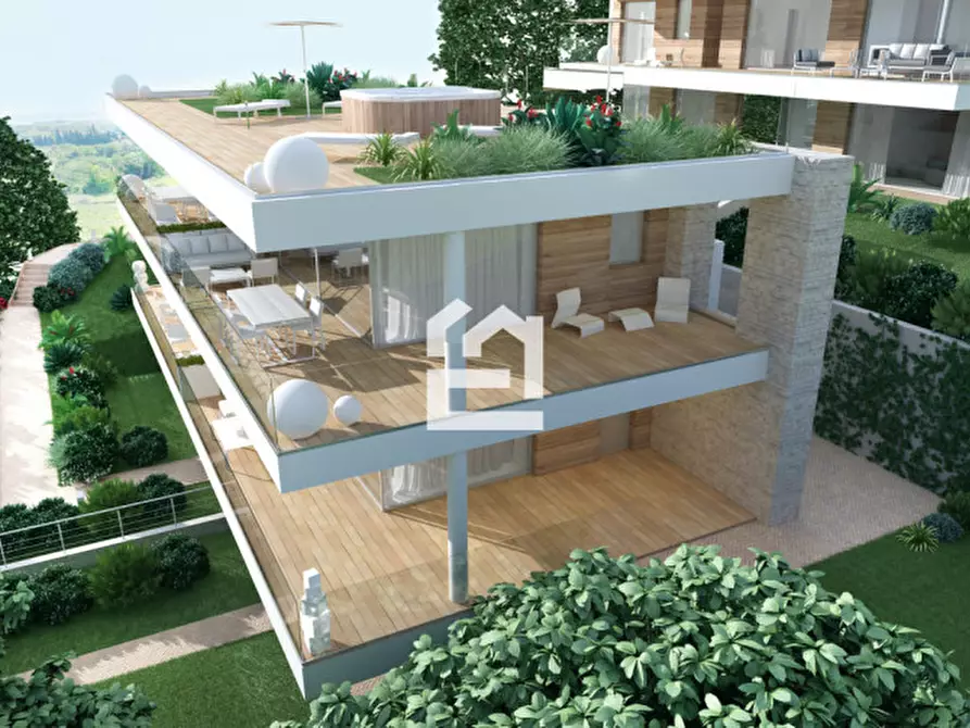 Immagine 4 di Appartamento in vendita  in Via del Lauri a Toscolano-Maderno