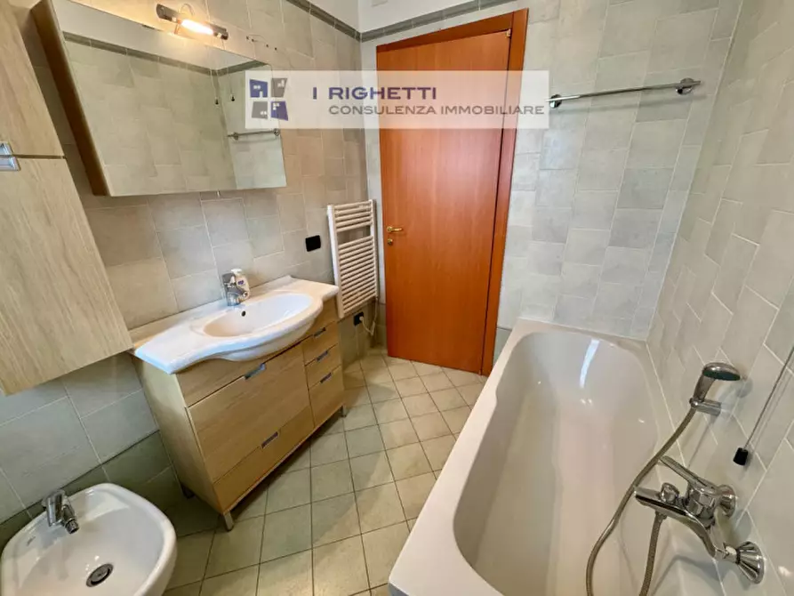 Immagine 10 di Ufficio in vendita  in Via Puglie a Verona