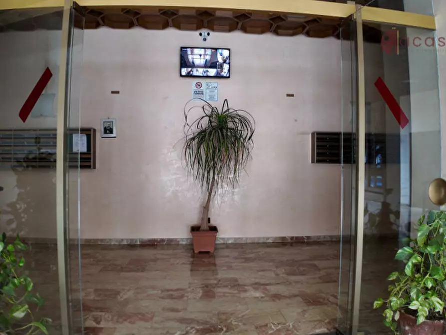 Immagine 4 di Appartamento in vendita  in Piazza Barbarino Costanzo 6 a Palermo