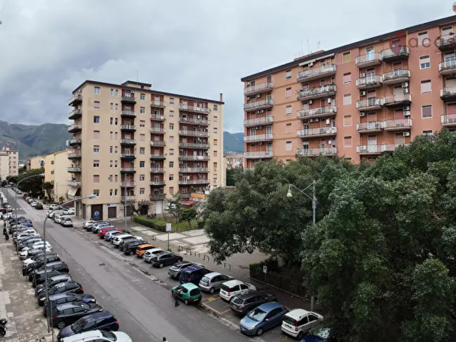 Immagine 23 di Appartamento in vendita  in Piazza Barbarino Costanzo 6 a Palermo
