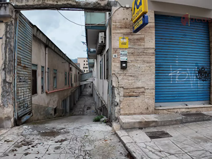 Immagine 43 di Appartamento in vendita  in Piazza Barbarino Costanzo 6 a Palermo