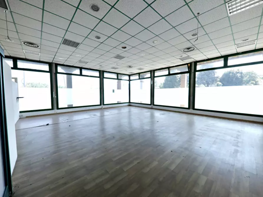 Immagine 12 di Attività commerciale in vendita  in Via Sottoprà a Solesino