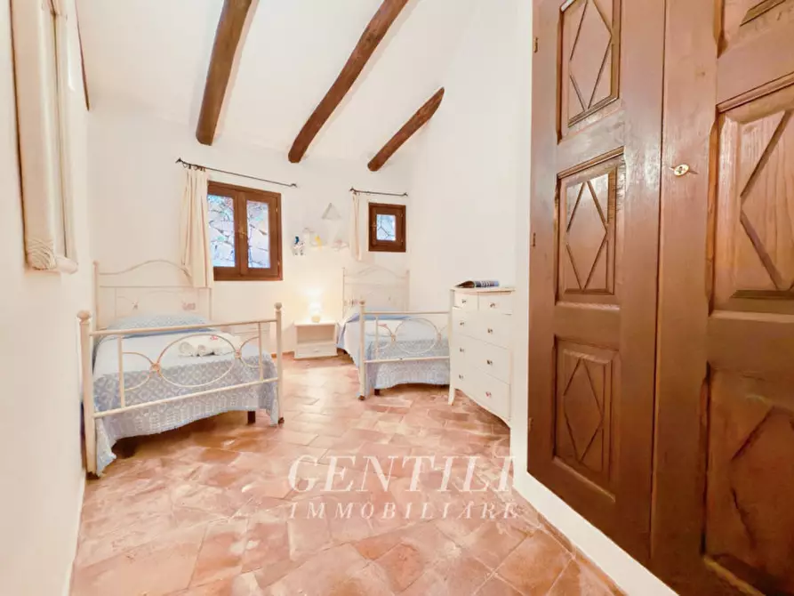 Immagine 8 di Appartamento in vendita  a Arzachena