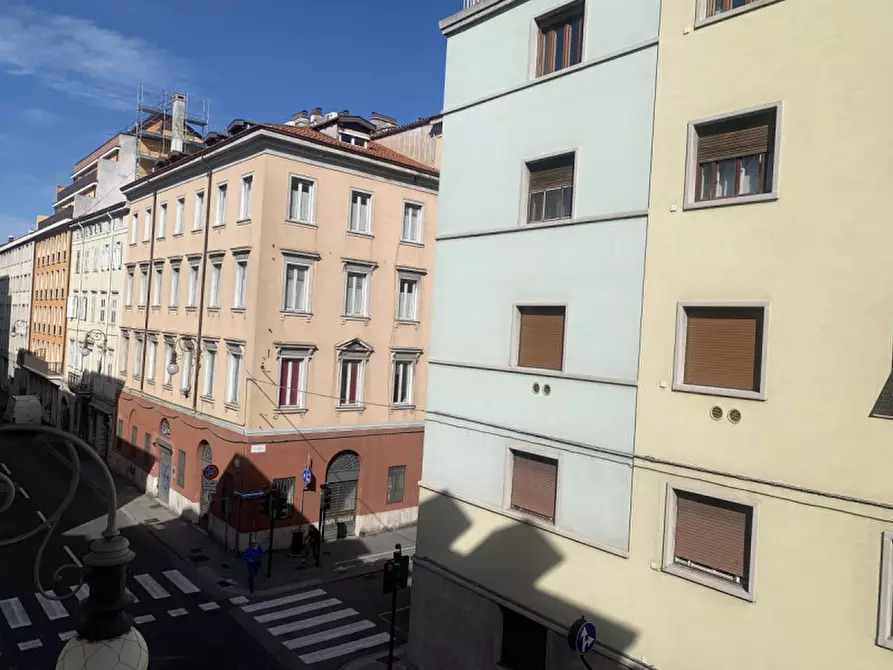 Immagine 14 di Appartamento in affitto  in Via Trento 9 a Trieste