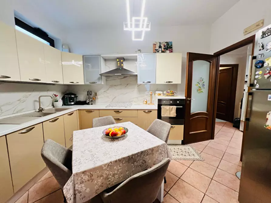 Immagine 7 di Appartamento in vendita  in Strada 2 San Sebastiano a Pizzo