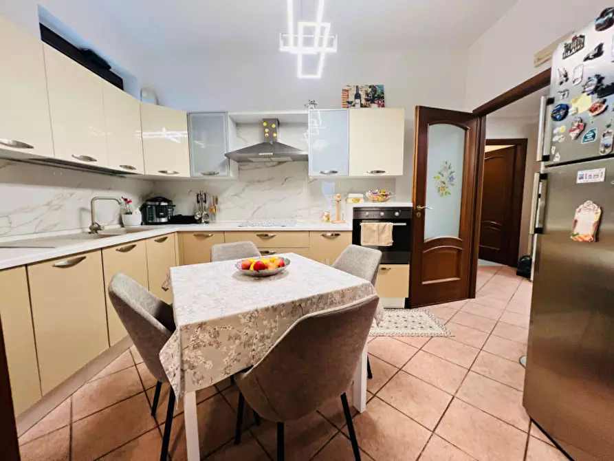 Immagine 8 di Appartamento in vendita  in Strada 2 San Sebastiano a Pizzo