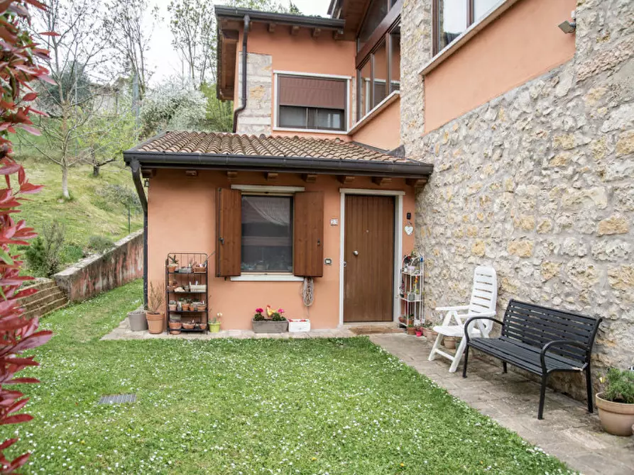 Immagine 3 di Villetta a schiera in vendita  in Contrada Pozza a Bosco Chiesanuova