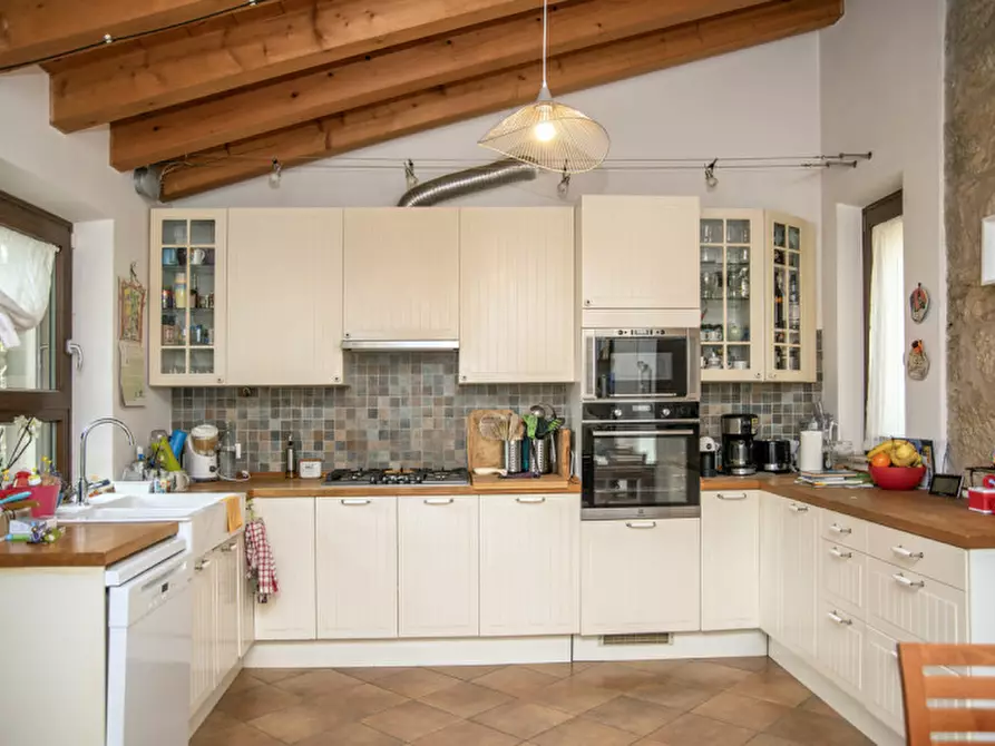 Immagine 7 di Villetta a schiera in vendita  in Contrada Pozza a Bosco Chiesanuova