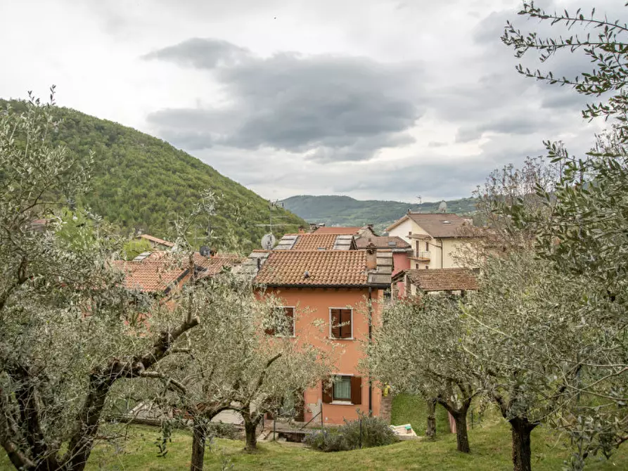 Immagine 25 di Villetta a schiera in vendita  in Contrada Pozza a Bosco Chiesanuova