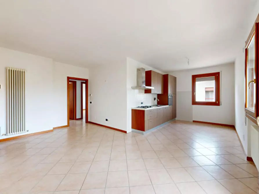 Immagine 1 di Appartamento in vendita  in Via Gubbio a Torri Di Quartesolo