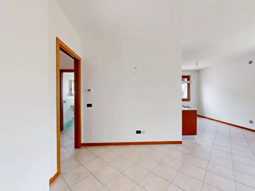 Immagine 3 di Appartamento in vendita  in Via Gubbio a Torri Di Quartesolo