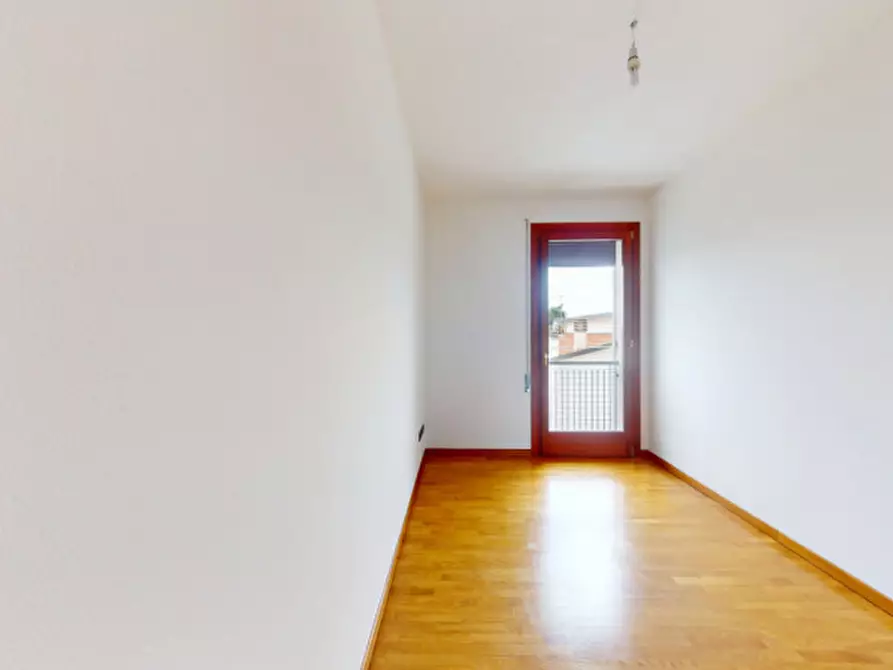 Immagine 7 di Appartamento in vendita  in Via Gubbio a Torri Di Quartesolo