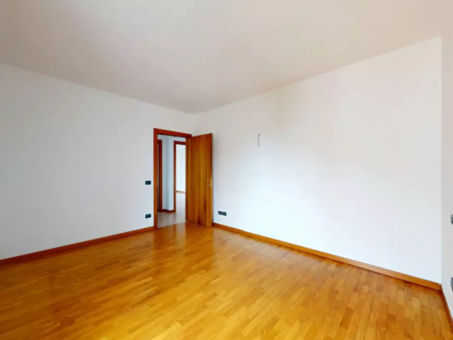 Immagine 10 di Appartamento in vendita  in Via Gubbio a Torri Di Quartesolo