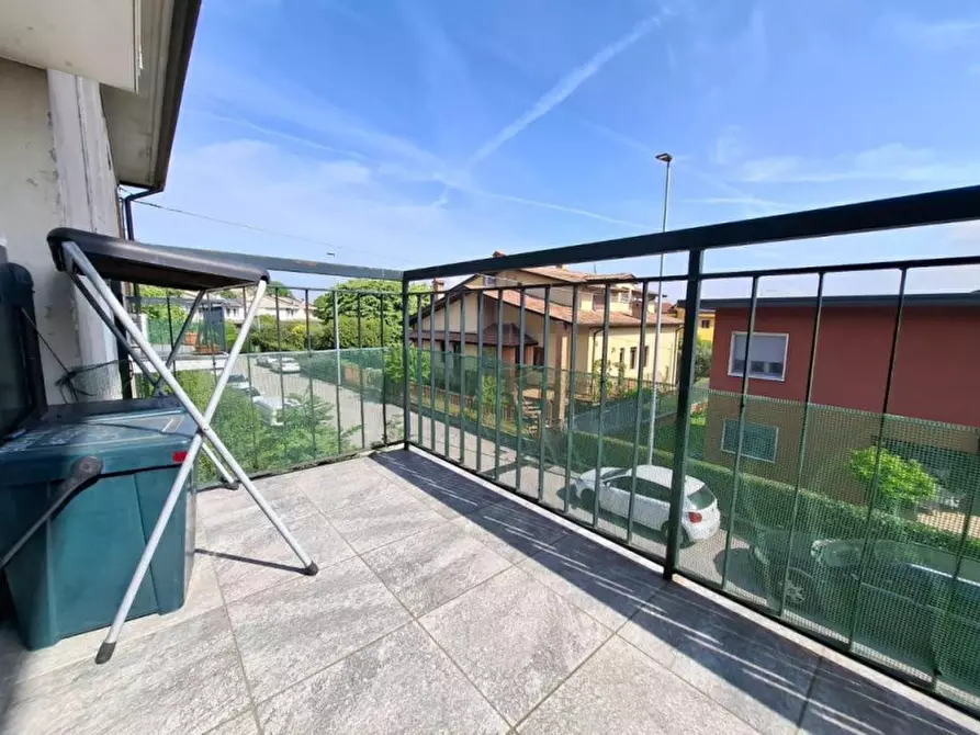 Immagine 3 di Appartamento in vendita  a Villafranca Di Verona