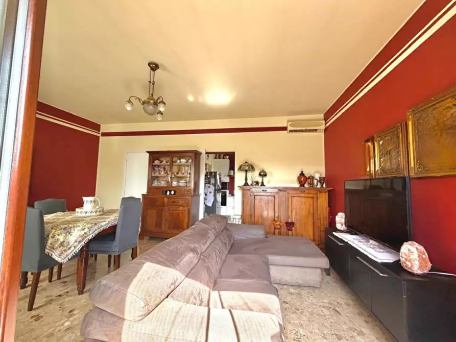 Immagine 8 di Appartamento in vendita  a Villafranca Di Verona