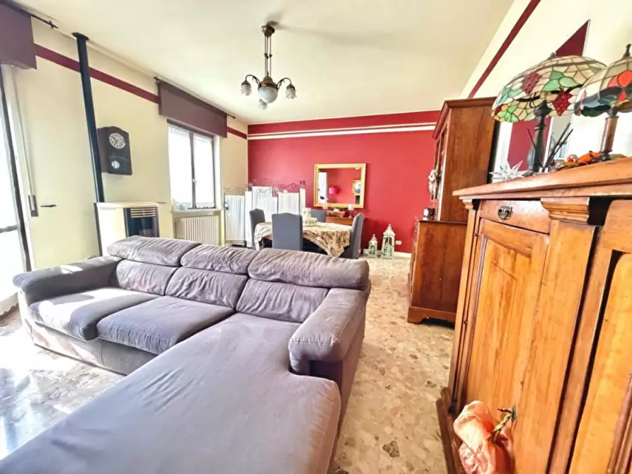 Immagine 12 di Appartamento in vendita  a Villafranca Di Verona