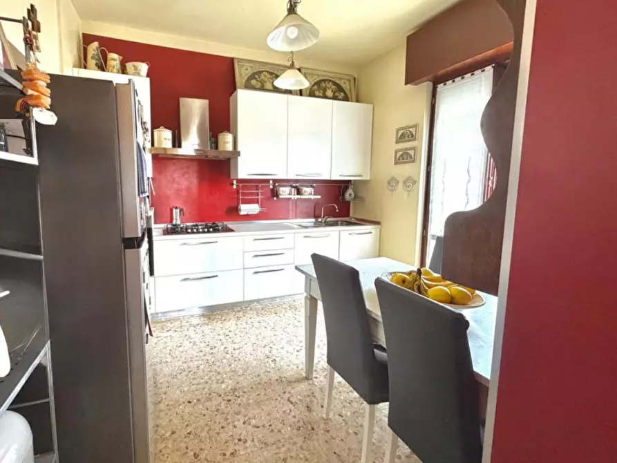 Immagine 14 di Appartamento in vendita  a Villafranca Di Verona