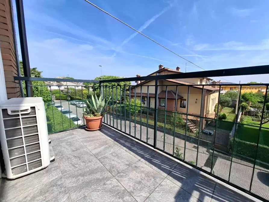 Immagine 28 di Appartamento in vendita  a Villafranca Di Verona