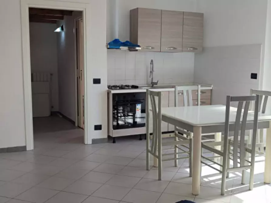 Immagine 6 di Appartamento in affitto  in Via Petrarca a Cerro Maggiore