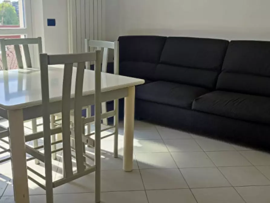 Immagine 7 di Appartamento in affitto  in Via Petrarca a Cerro Maggiore