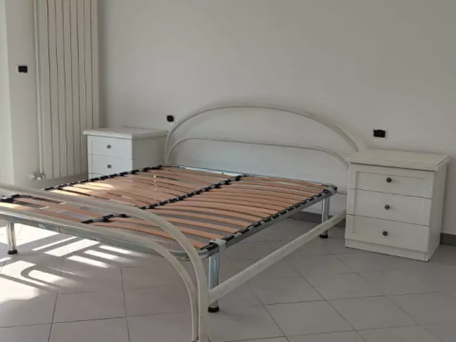 Immagine 11 di Appartamento in affitto  in Via Petrarca a Cerro Maggiore