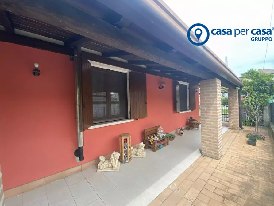 Immagine 1 di Casa indipendente in vendita  in Via Messina a Porto Tolle