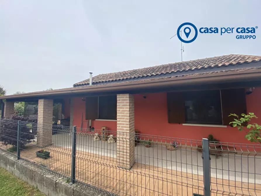 Immagine 3 di Casa indipendente in vendita  in Via Messina a Porto Tolle