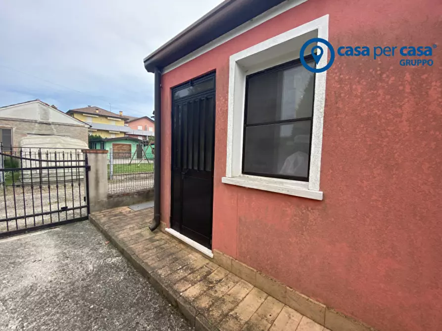 Immagine 39 di Casa indipendente in vendita  in Via Messina a Porto Tolle