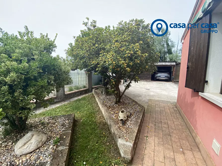 Immagine 69 di Casa indipendente in vendita  in Via Messina a Porto Tolle