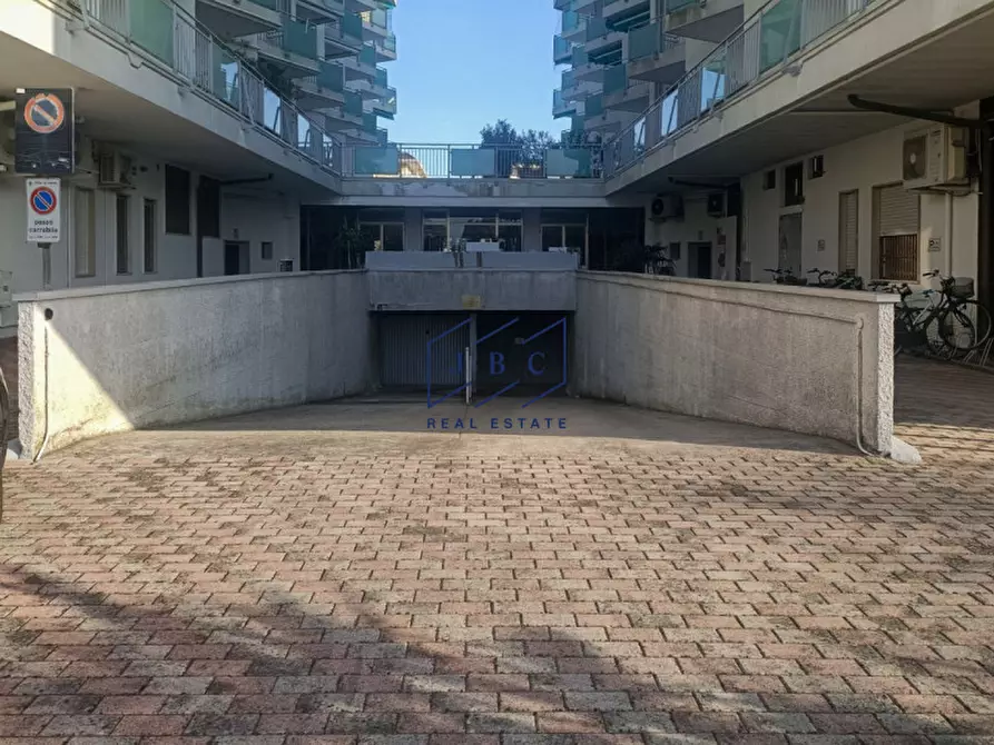 Immagine 1 di Garage in vendita  in Via Olanda 172 a Jesolo